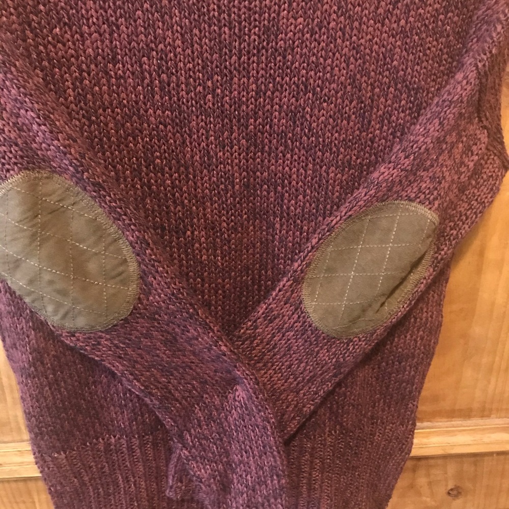 Sweater - Picture 2 of 3